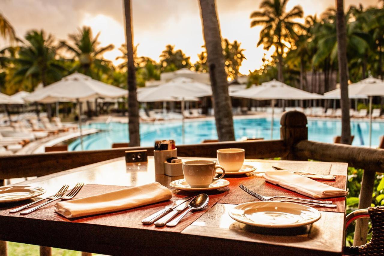 Resort Shandrani Beachcomber & 4*
